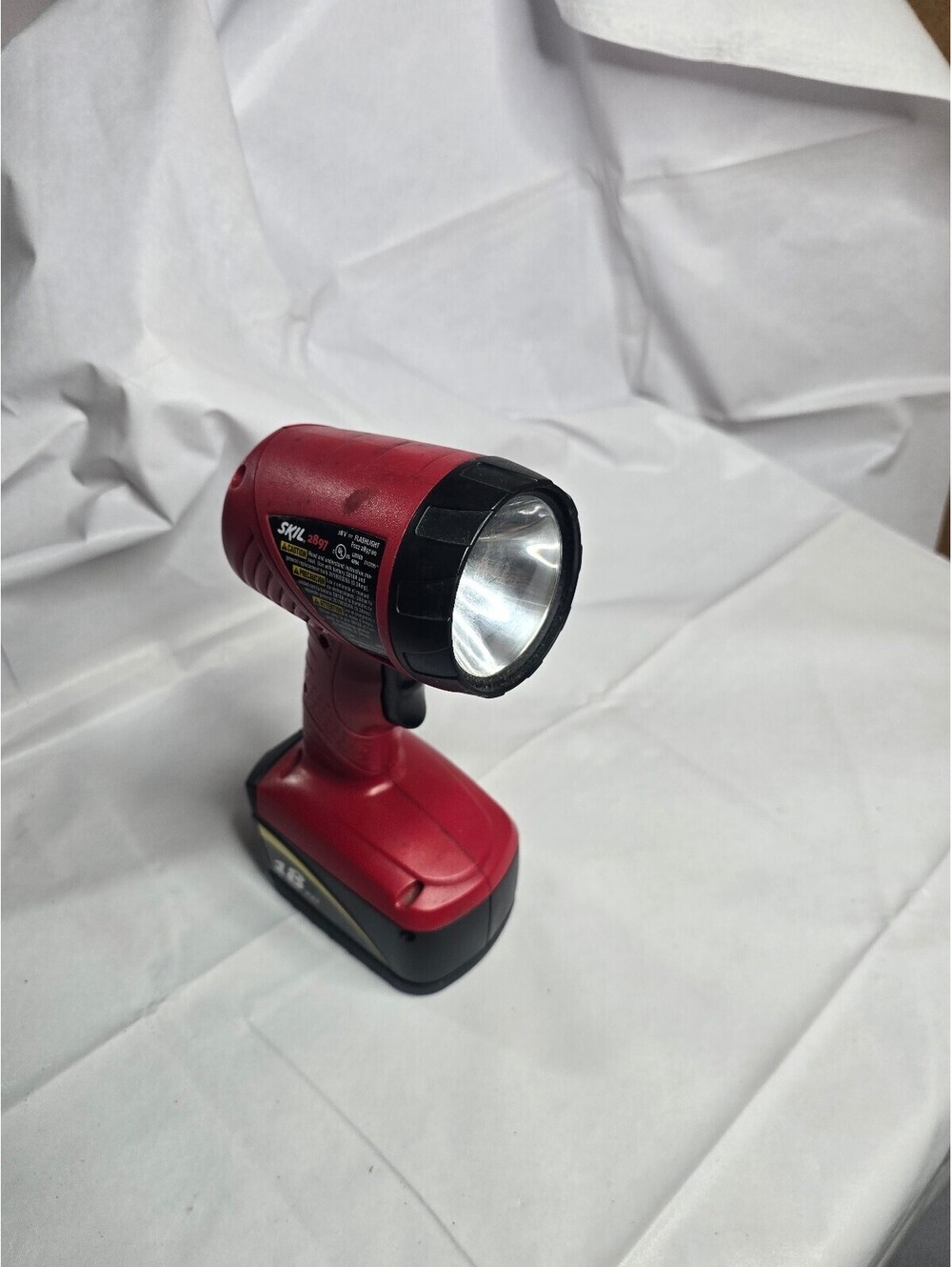 Skil 18 Volt Cordless Work Light Flashlight - WORKS